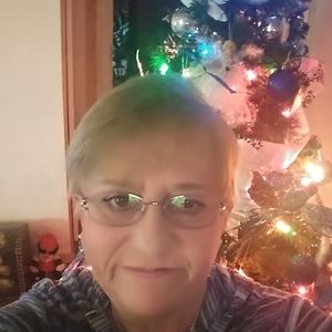 Meet your Posher, Laurie